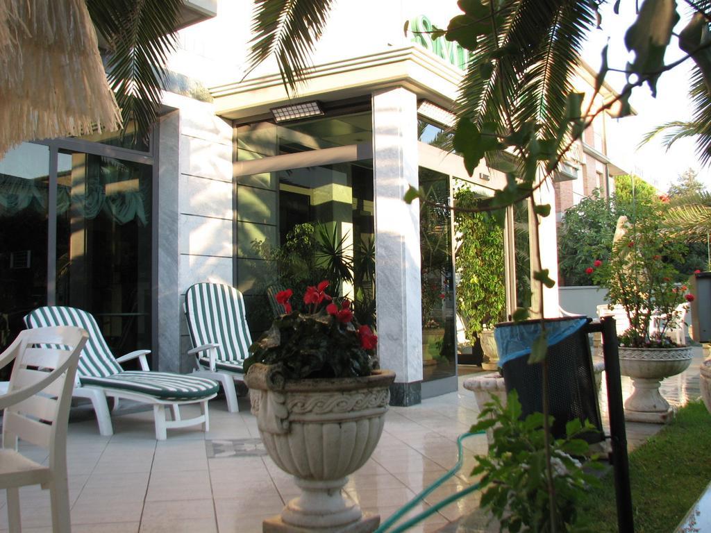 Hotel Smeraldo Lido di Camaiore Exterior foto